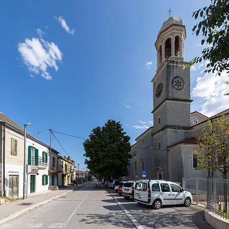 Apartment Salt & Sky